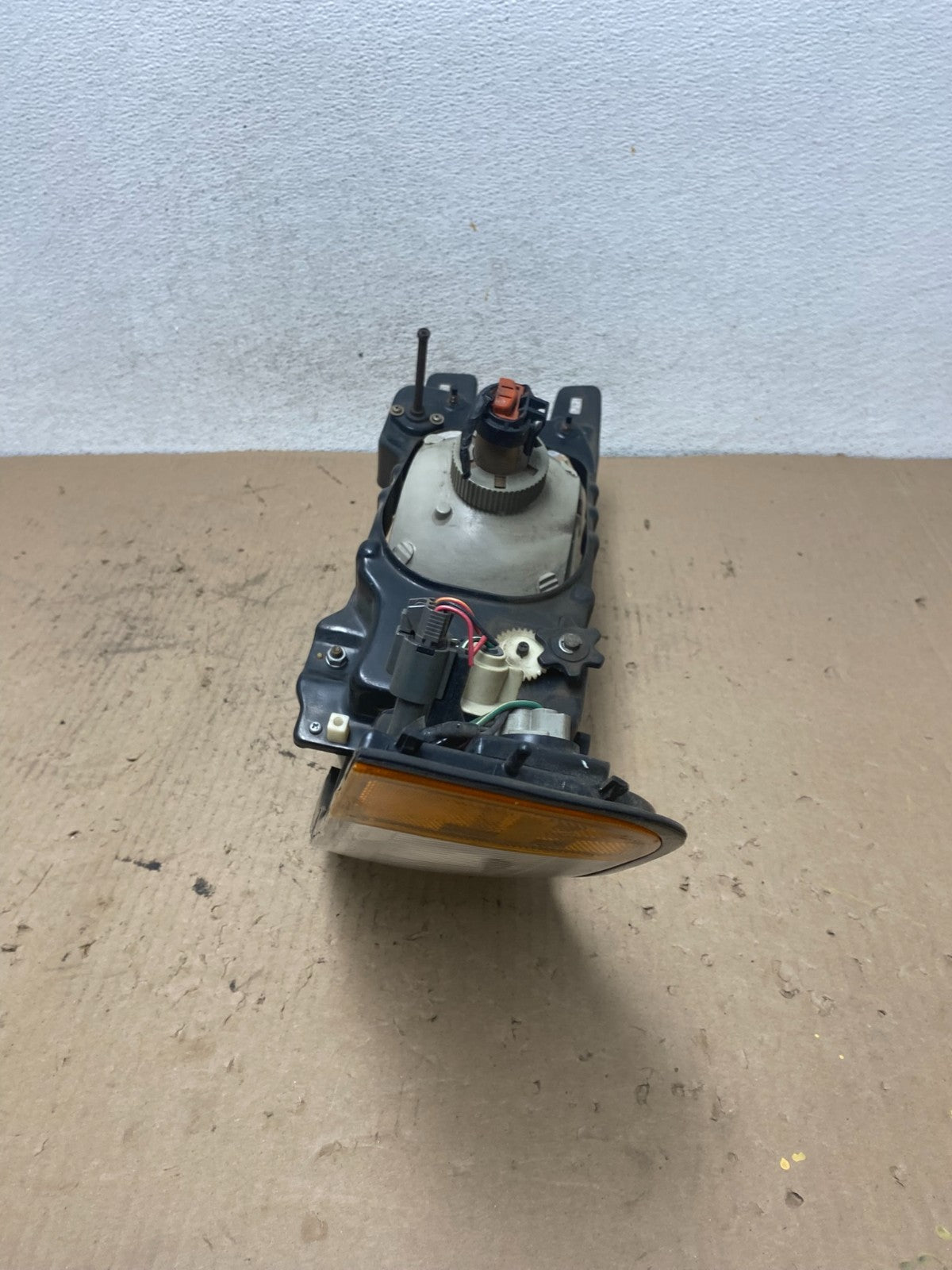 1989 to 1994 Nissan Maxima Right Passenger Side Headlight AF42904