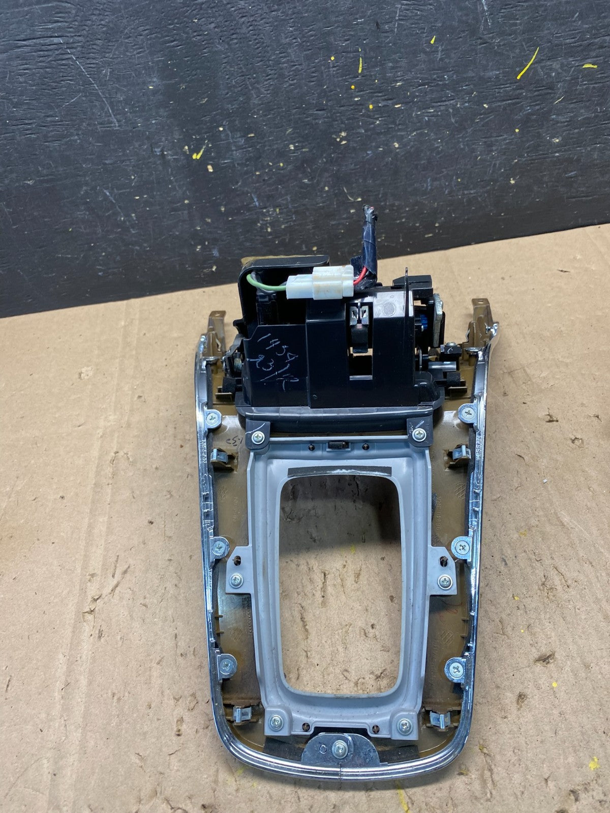 2013-2016 Nissan Sentra Center Console Shifter Trim Bezel Ashtray OEM R9035 DG5