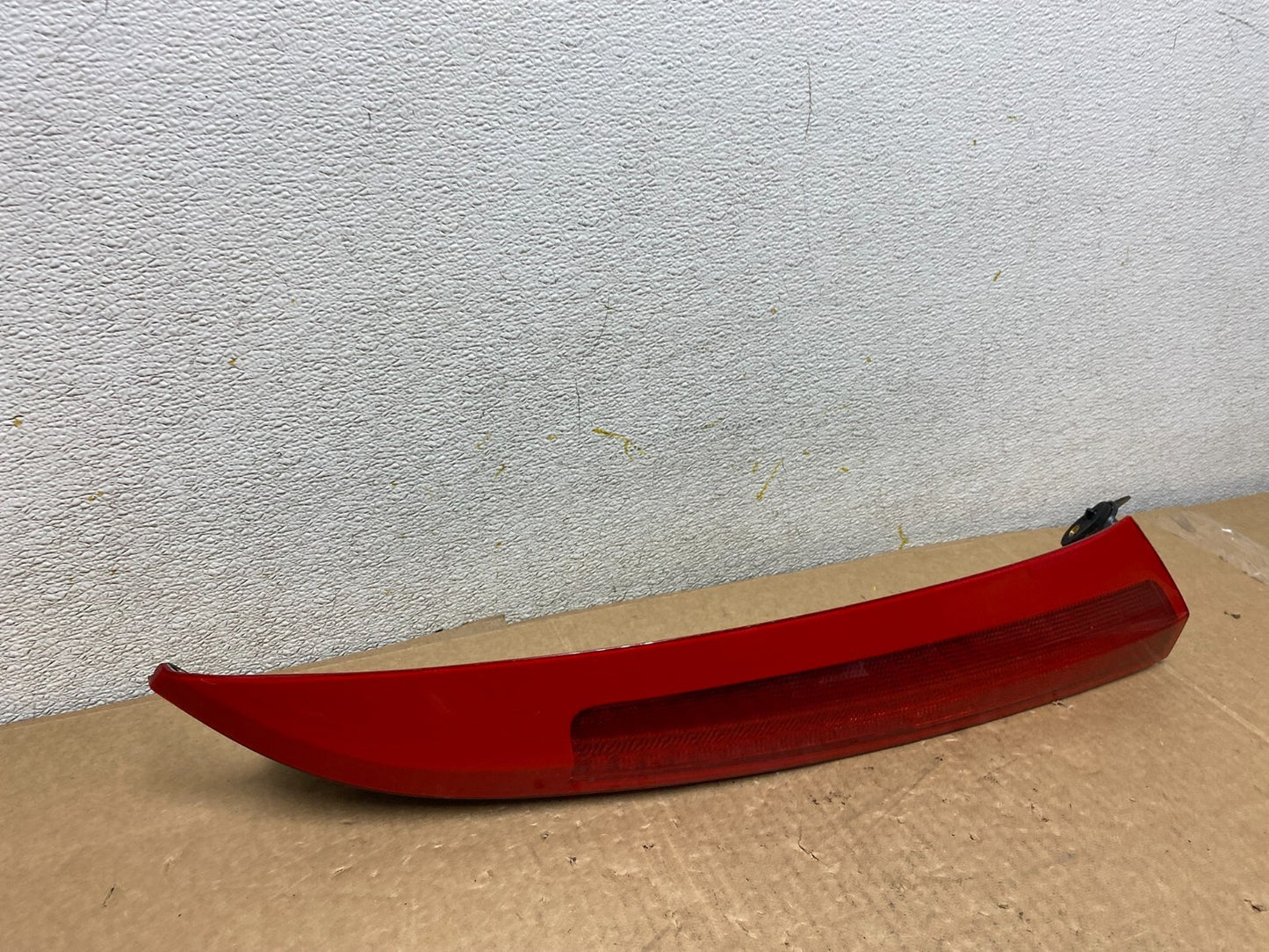 2003 to 2006 Volvo XC90 Right Passenger Side Upper Tail Light OEM O5682 DW2