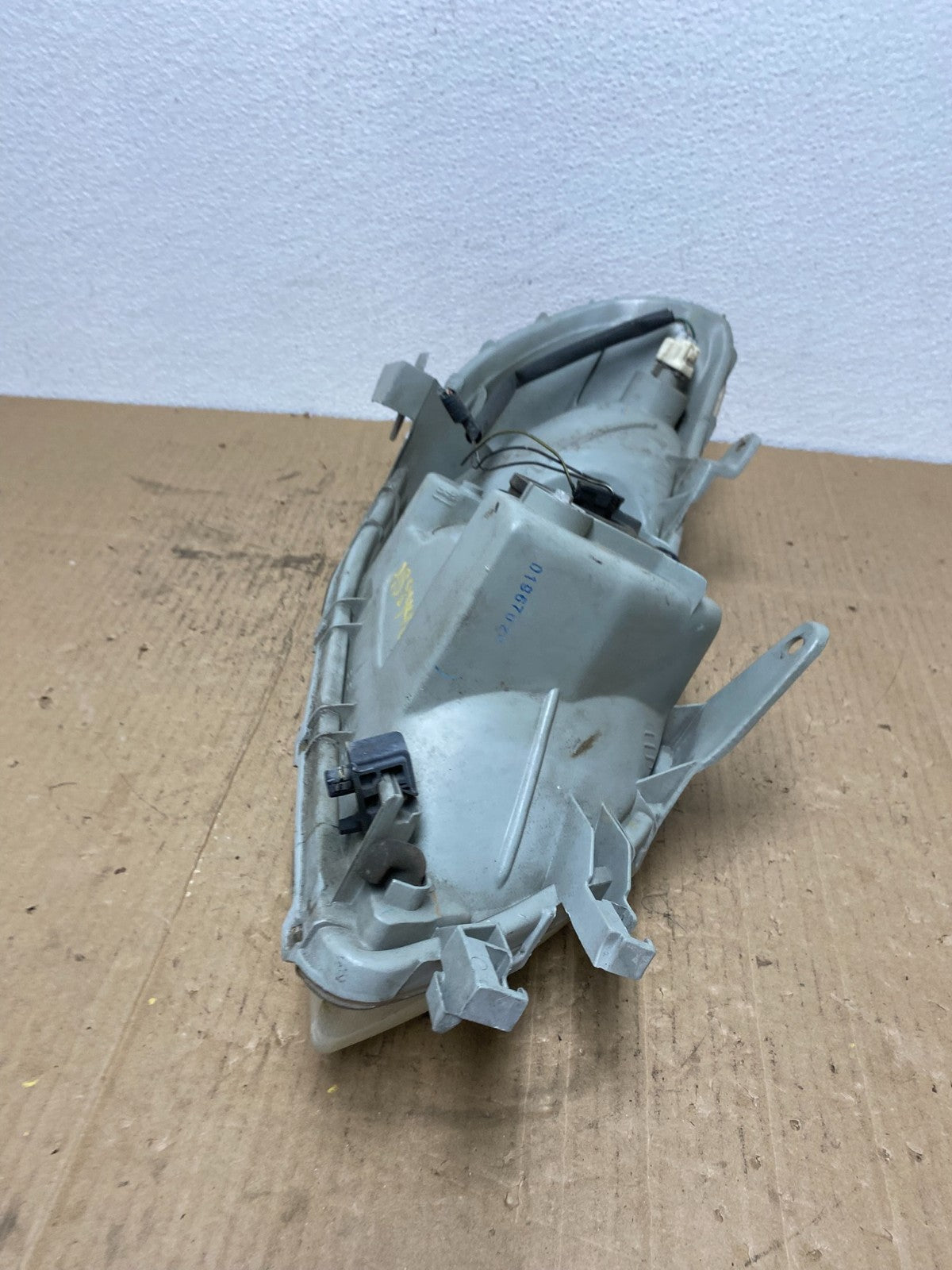 2000 2001 2002 Toyota Echo Left Driver LH Side Headlight AB8446 DG6