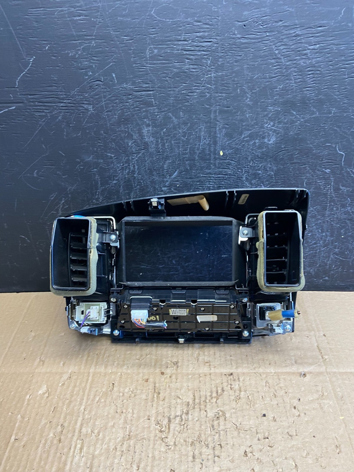 2009 to 2014 Nissan Maxima Radio Audio Panel Control Bezel Trim AD2001 DG3