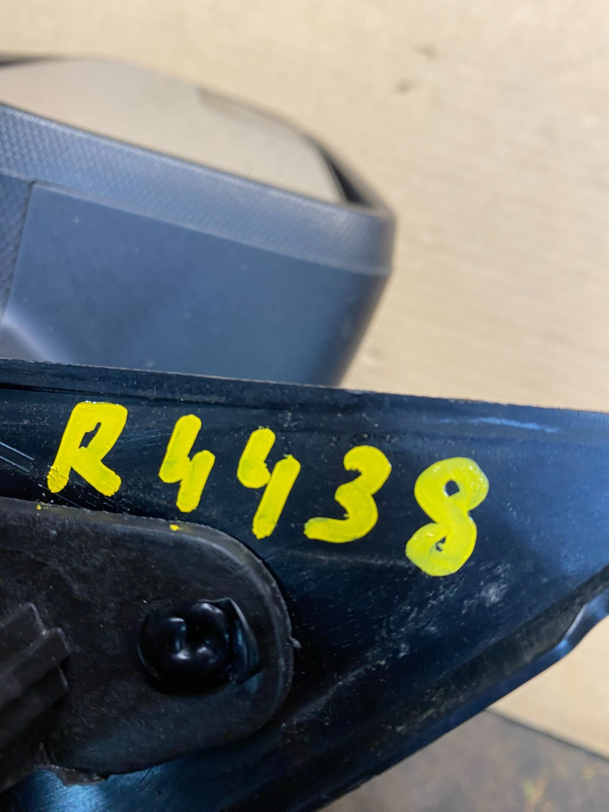 2010 to 2015 Chevrolet Equinox Left Side Heated View Door Mirror OEM  R4438 DG7