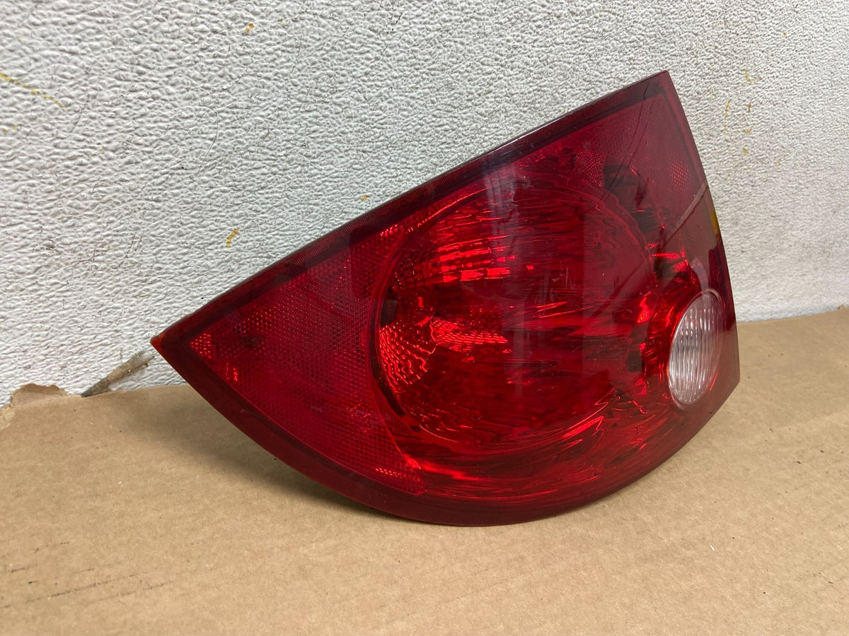 2005-2010 Chevrolet Cobalt Sedan Left Driver Side Tail Light AH3093 DW1