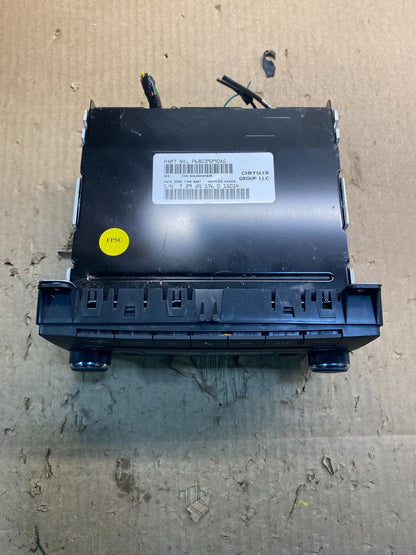 2011 2012 2013 Dodge Journey AM FM Radio Disc CD Player Receiver z5390 DG3