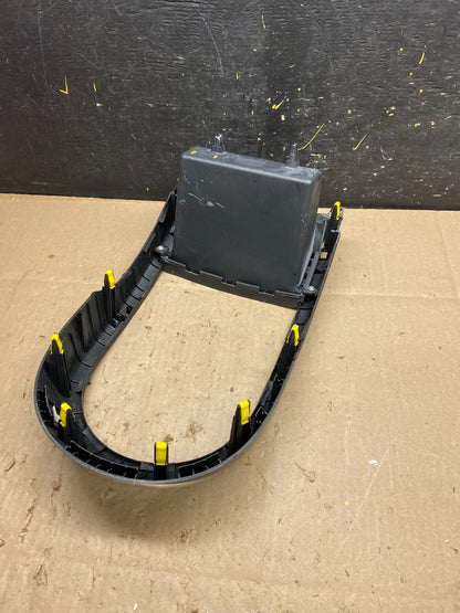 2010 2011 Kia Soul Lower Center Dash Storage Radio Trim Bezel U4734 DG3