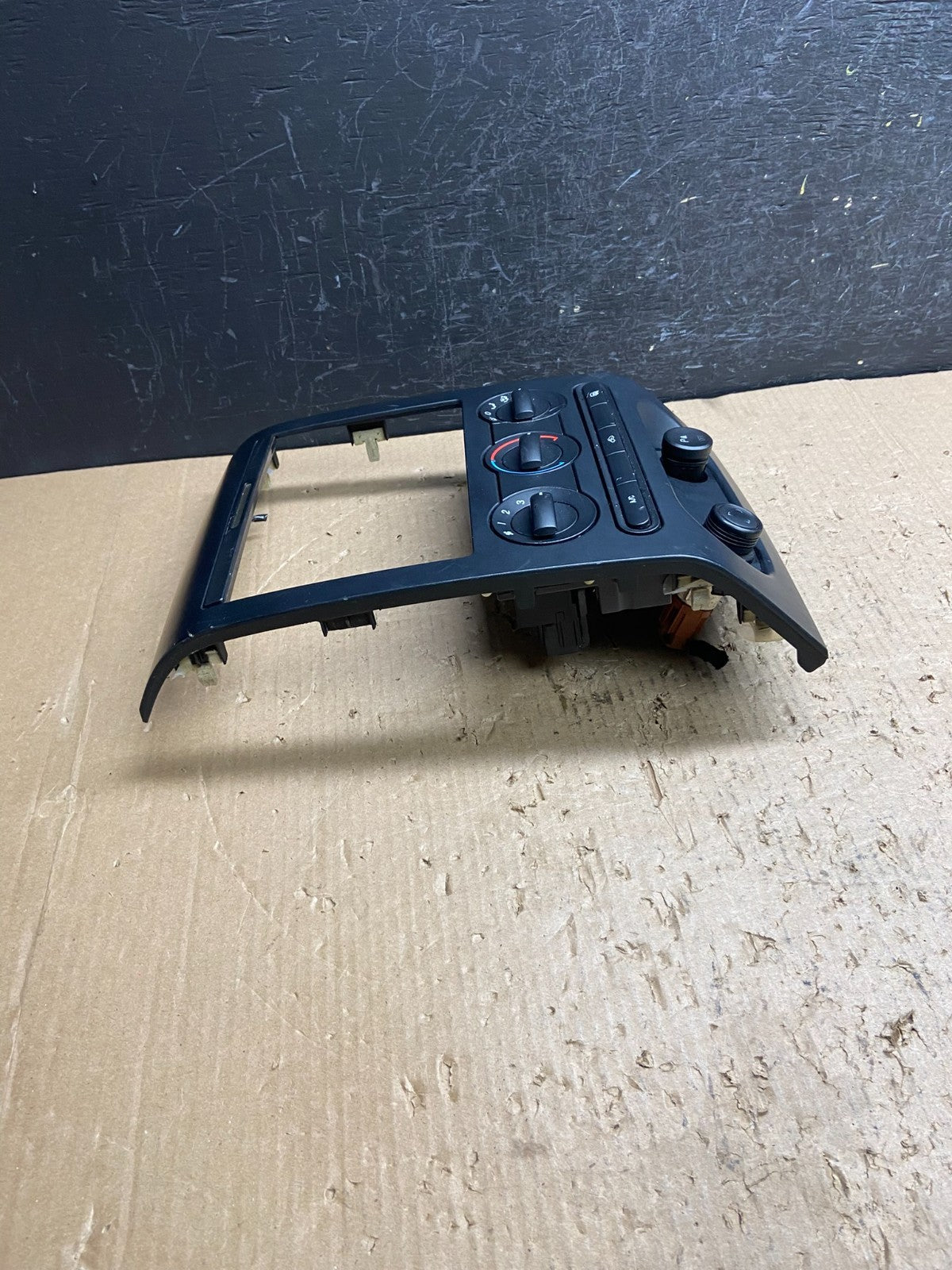 2004 to 2008 Ford F150 Radio Climate Dash Bezel Surround Black AE4508 DG1