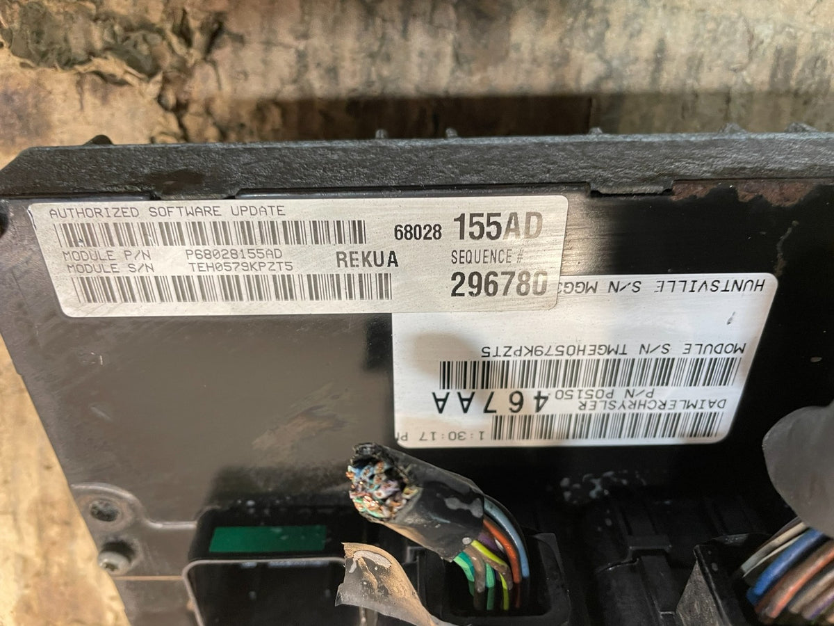 2009 to 2010 Jeep Grand Cherokee Computer Engine ECM p68028155ad V2106 DW3
