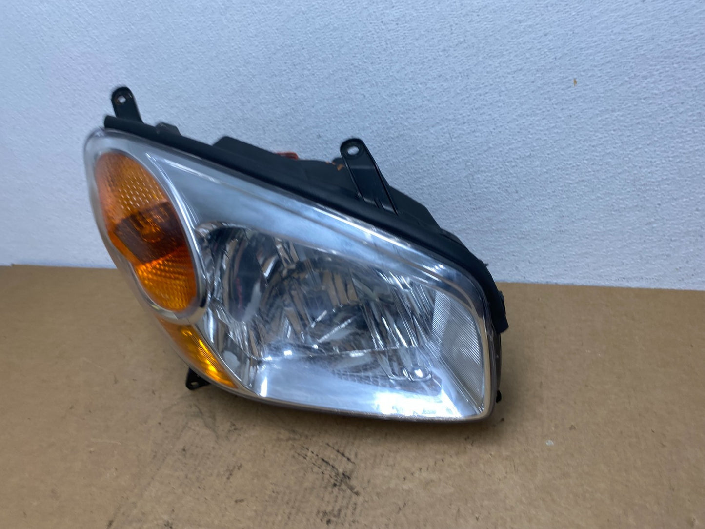2004 2005 Toyota Rav4 Right Passenger RH Side Headlight Halogen Oem AC3004 DW1