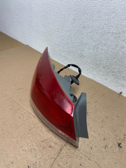 2017 to 2018 Hyundai Elantra Left Driver LH Side Tail Light AF5158 DW1