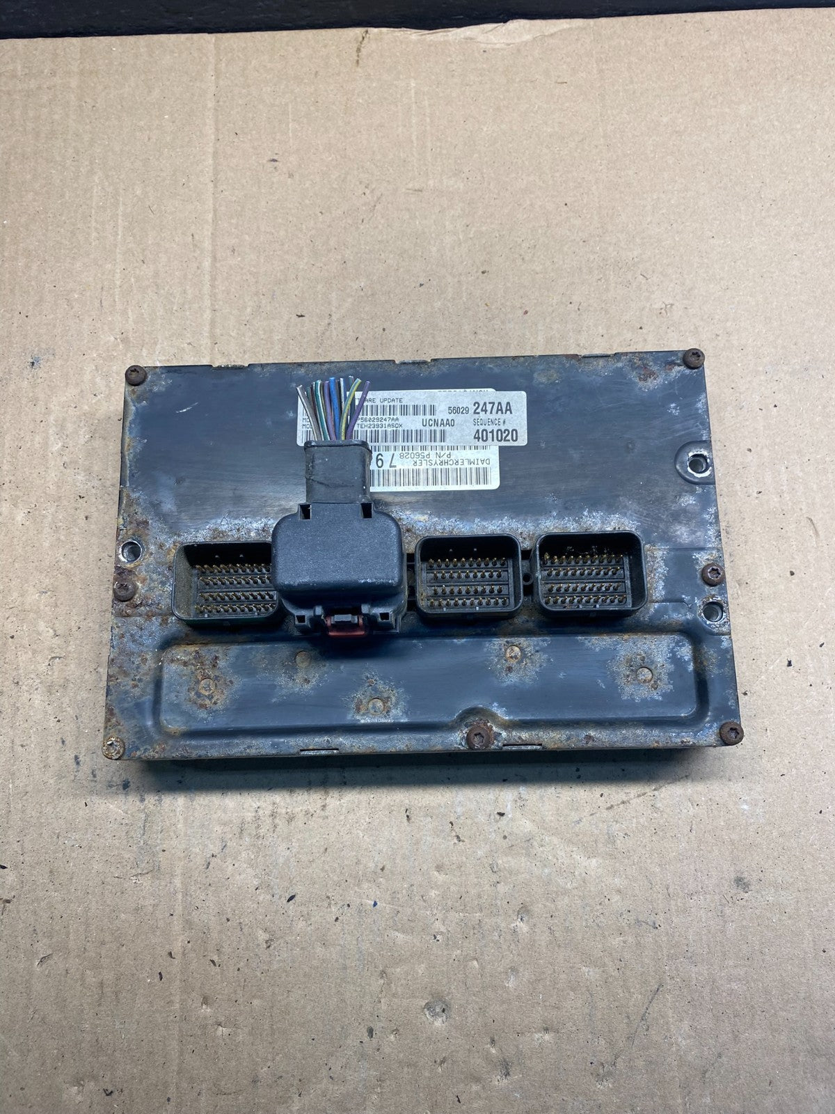 2004 Dodge RAM 1500 4.7L ECU ECM Engine Control Computer Module AE7554 DW0