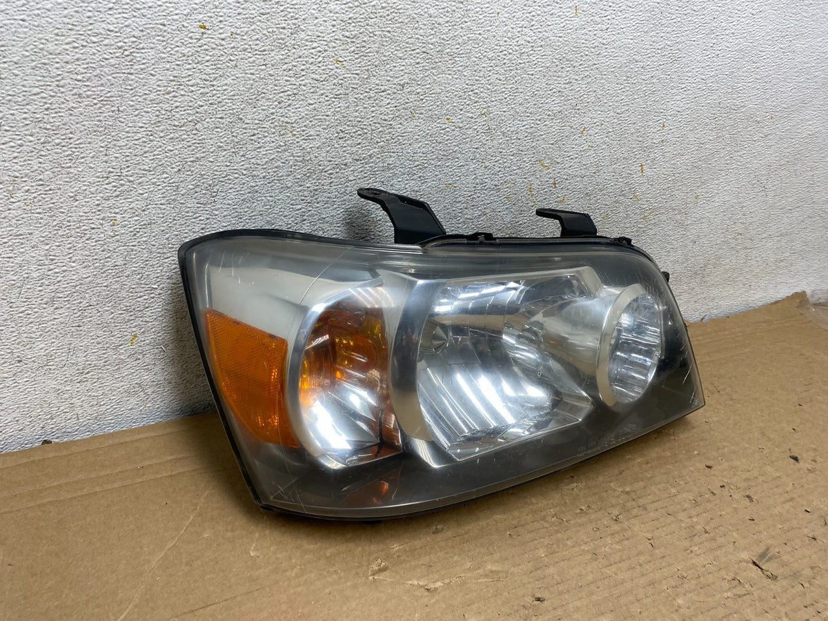 2004 2005 2006 Toyota Highlander Headlight Right Passenger RH Side AH8528 DW1