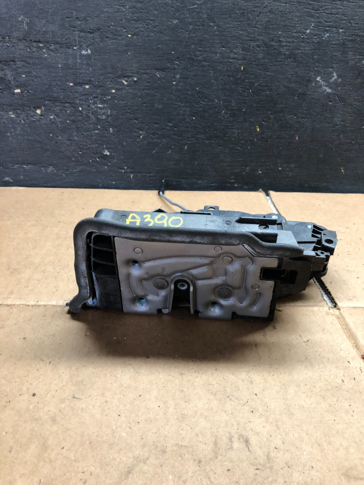 2017 to 2023 BMW 5-Series Front Right Side Door Lock D2903 OEM0