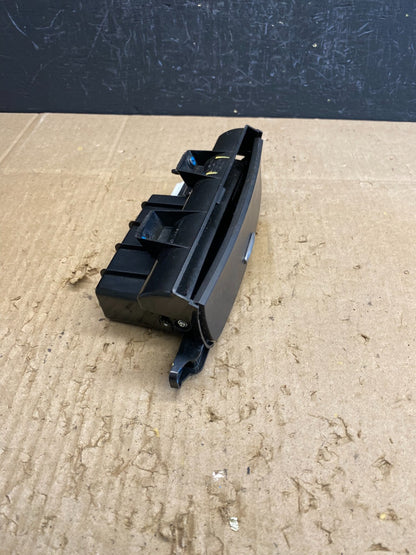 2006 - 2012 Kia Sedona Center Console Dash Storage Compartment Box AC4810 DG2