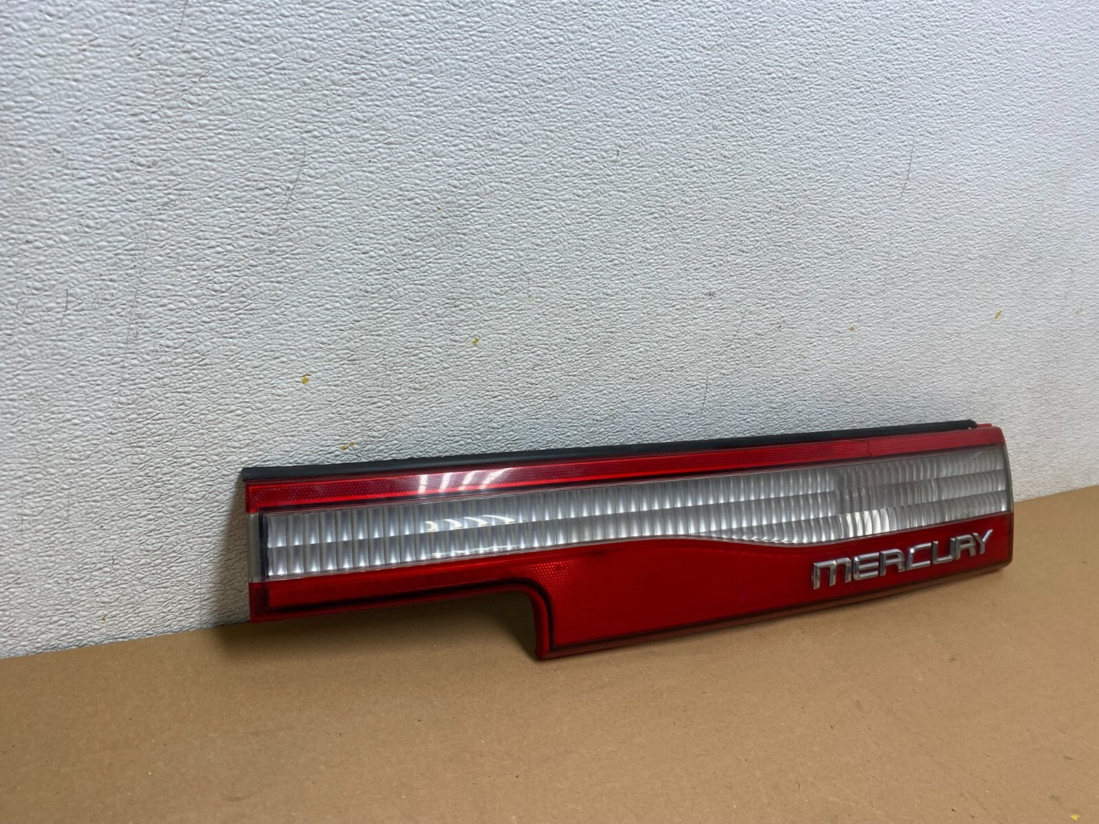 1996 to 1998 Mercury Villager Right Passenger Side Inner Tail Light OEM H0959 KC2