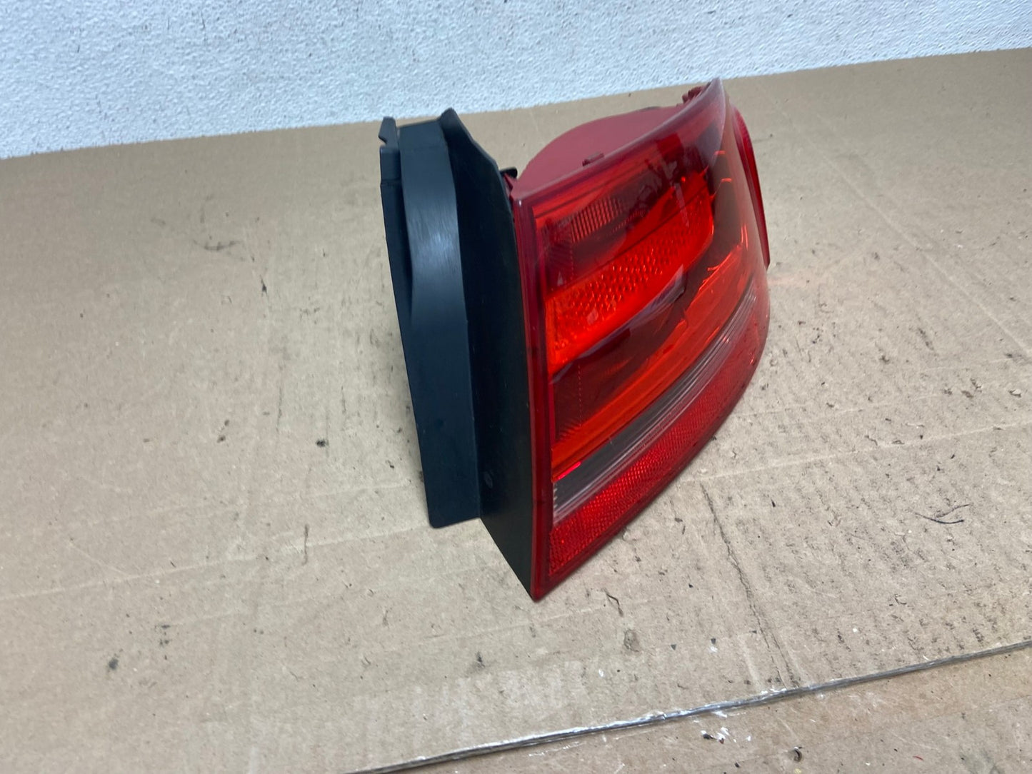 2009 to 2012 Audi A4 Sedan Right Passenger Rh Side Tail Light AE6114 LK2