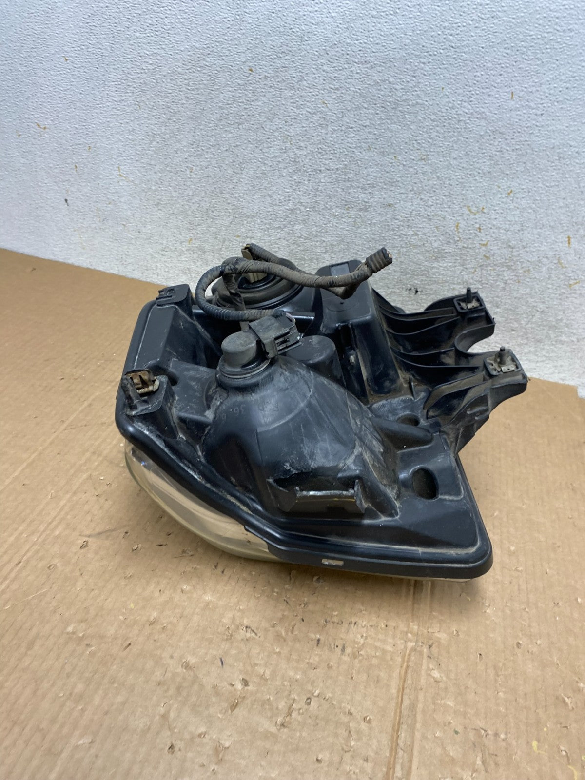 2008 to 2010 Ford F250 Super Duty Right Passenger RH Side Headlight AI5511 DW9