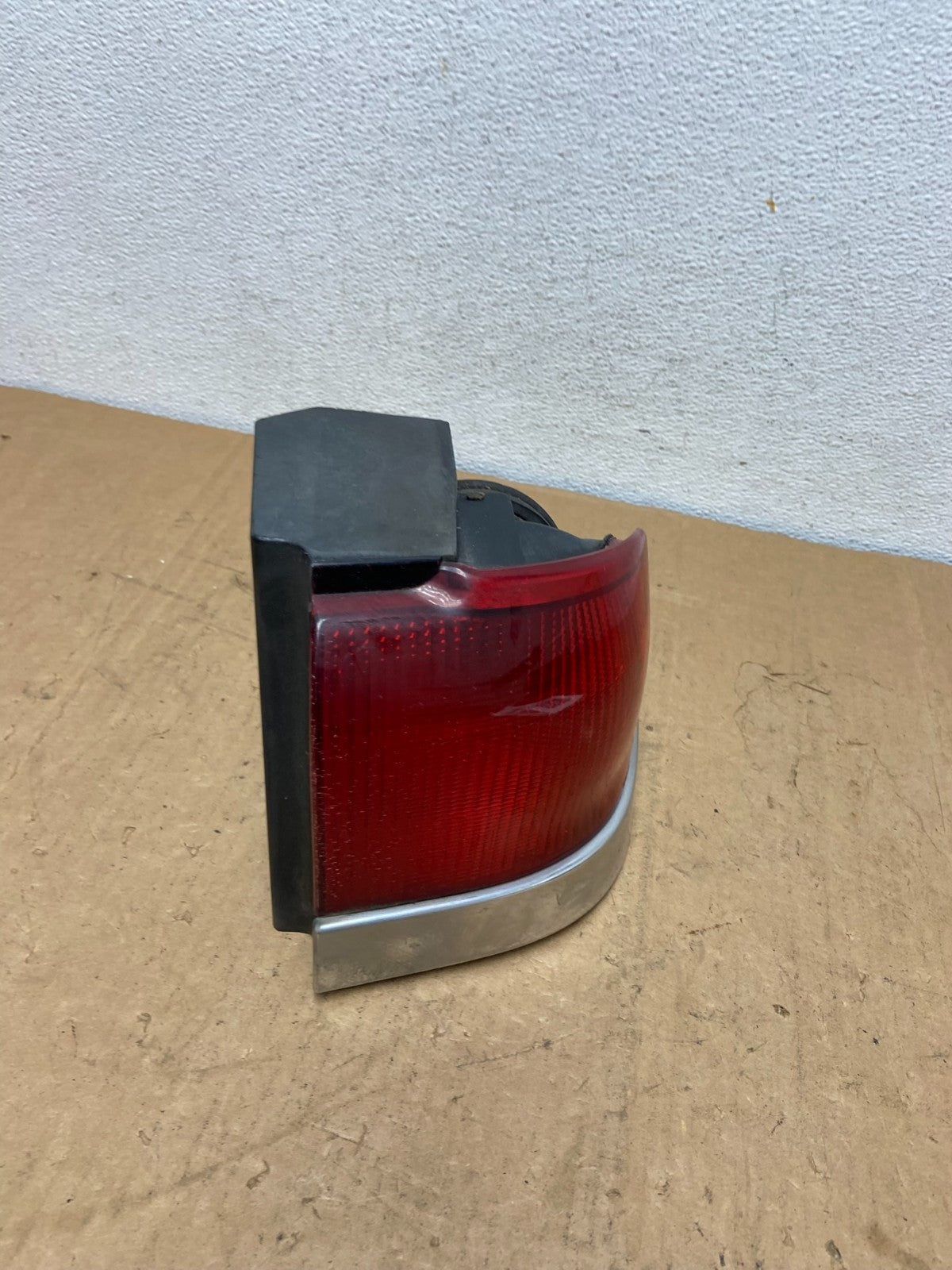 1994 - 1997 Ford Cougar Right Passenger RH Side Tail Light AD1278 DG2