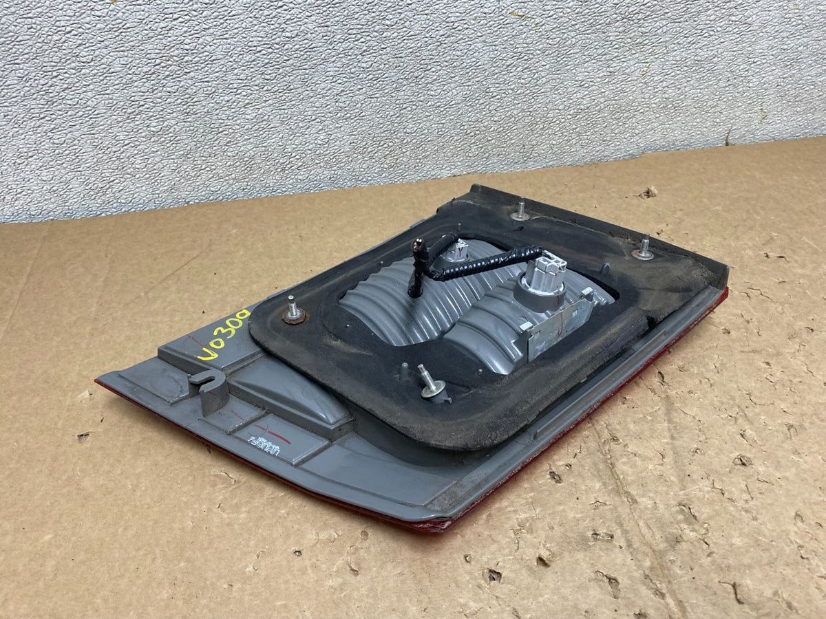 2005 2006 2007 Honda Odyssey Inner Right Passenger RH Tail Light V0309 DW6