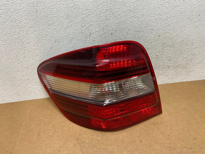 2009 to 2011 Mercedes ML350 ML-Class Left Driver Side Tail Light AE3150 LK0