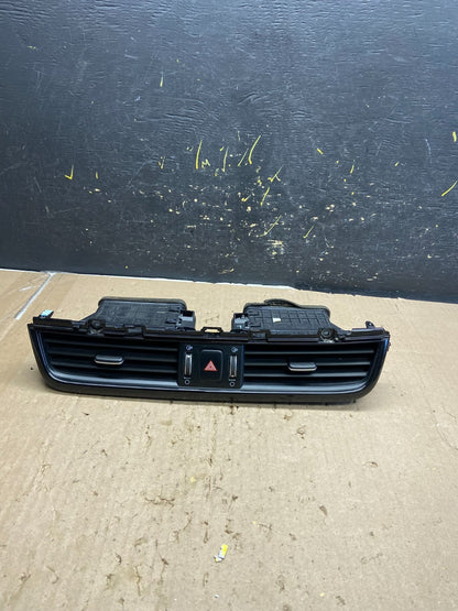 2016 to 2020 Kia Optima LX Center Dash Heater AC Vent OEM AB5400  DG0