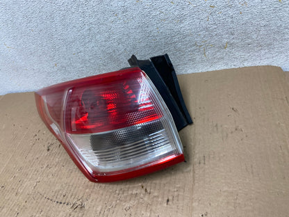2013 to 2016 Ford Escape Left Driver LH Side Tail Light AI1326 LK1
