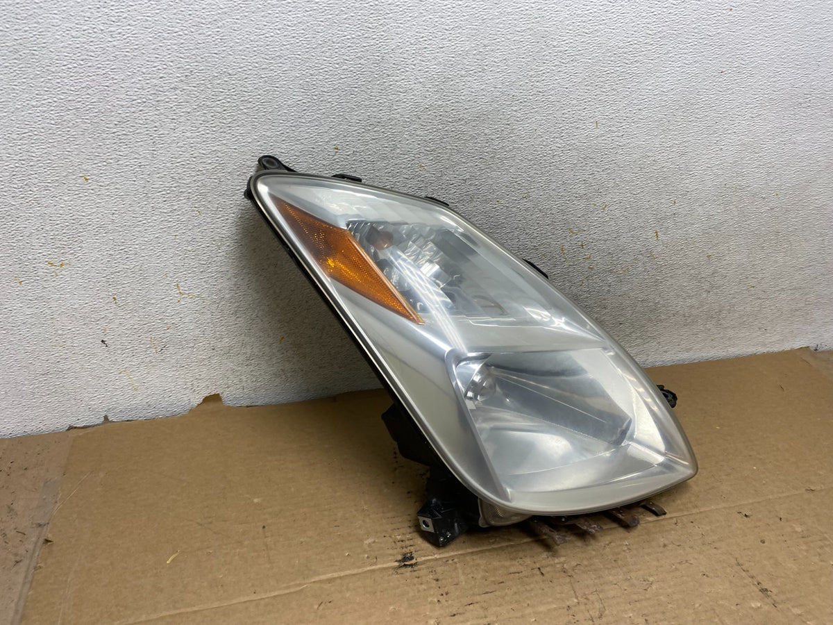 2004-2005 Toyota Prius Right Passenger RH Halogen Headlight AH8161 DW1