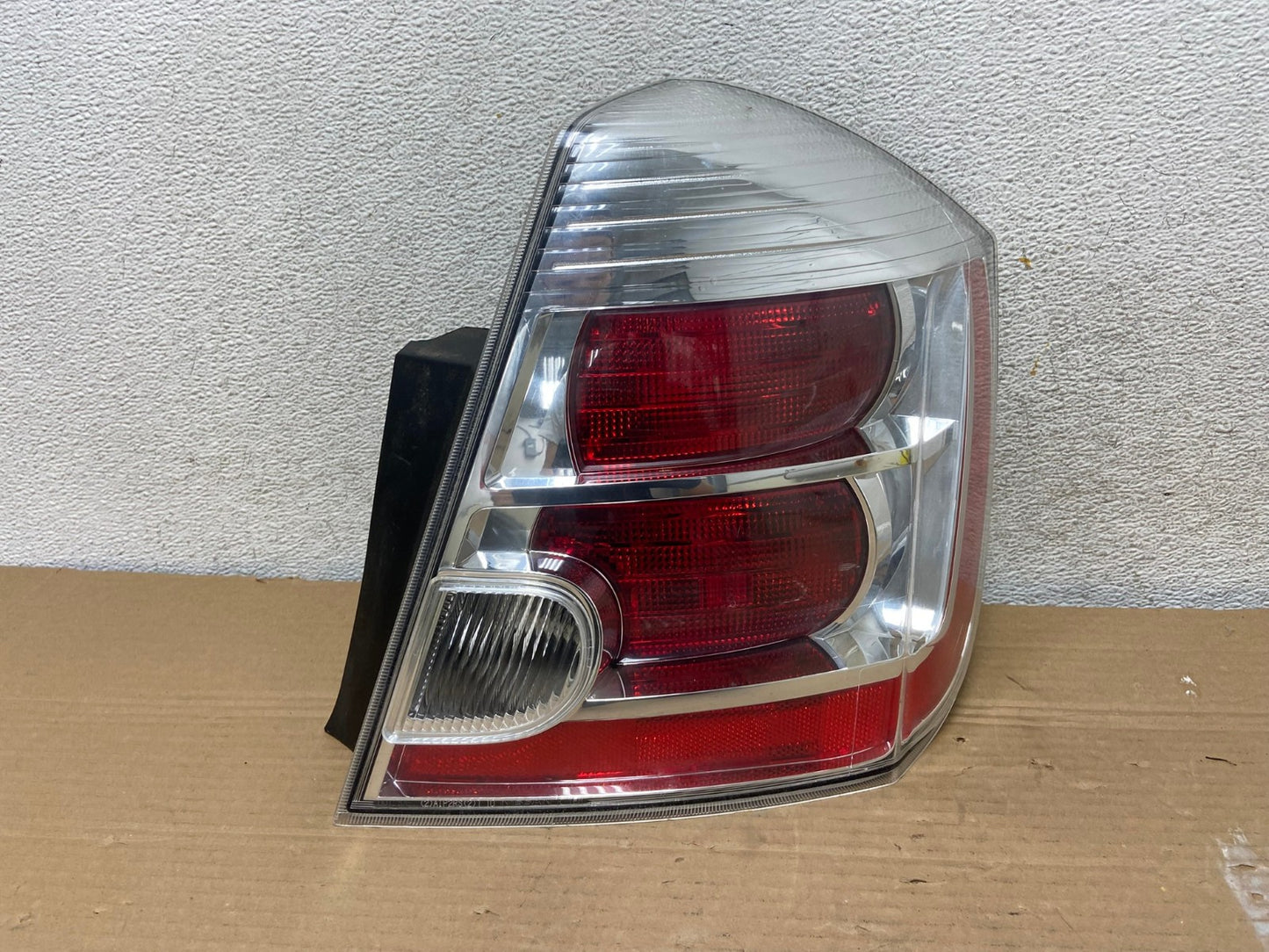 2007 to 2012 Nissan Sentra Right Passenger Rh Side Tail Light AG9005 LK0