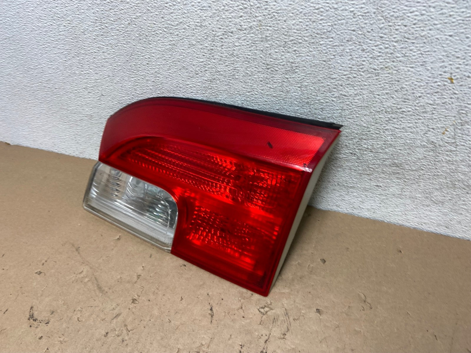 2010 - 2017 GMC Terrain Tail Light Inner Right Passenger Rh AG4430 LK1
