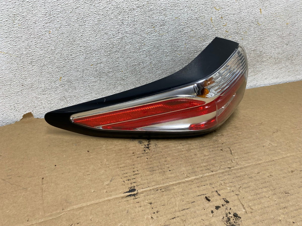 2015 to 2018 Nissan Murano Left Driver Lh Side Tail Light AH8045 LK1
