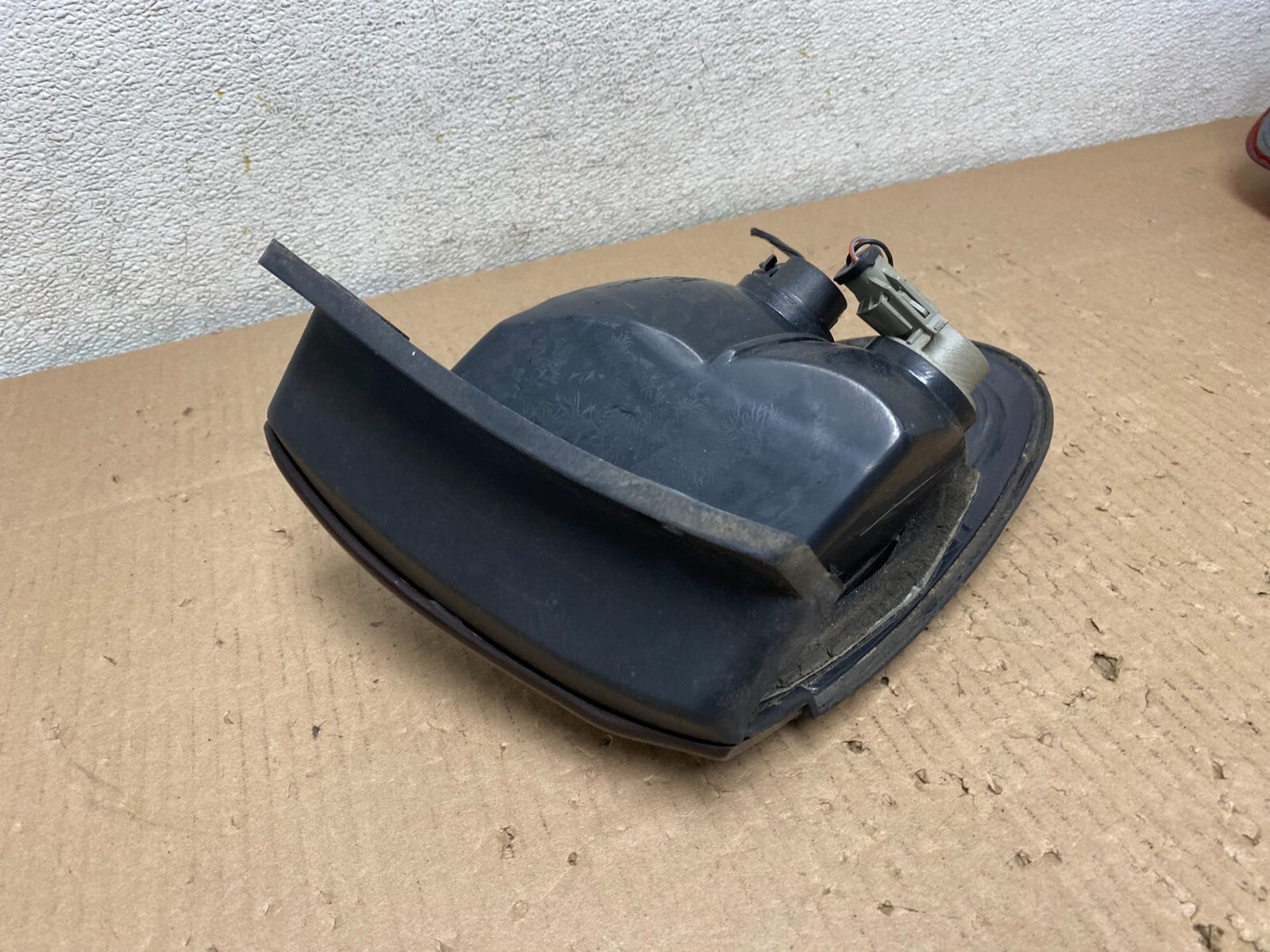 1998 to 1999 Ford Taurus Wagon Right Passenger RH Side Tail Light OEM L7410 DG7