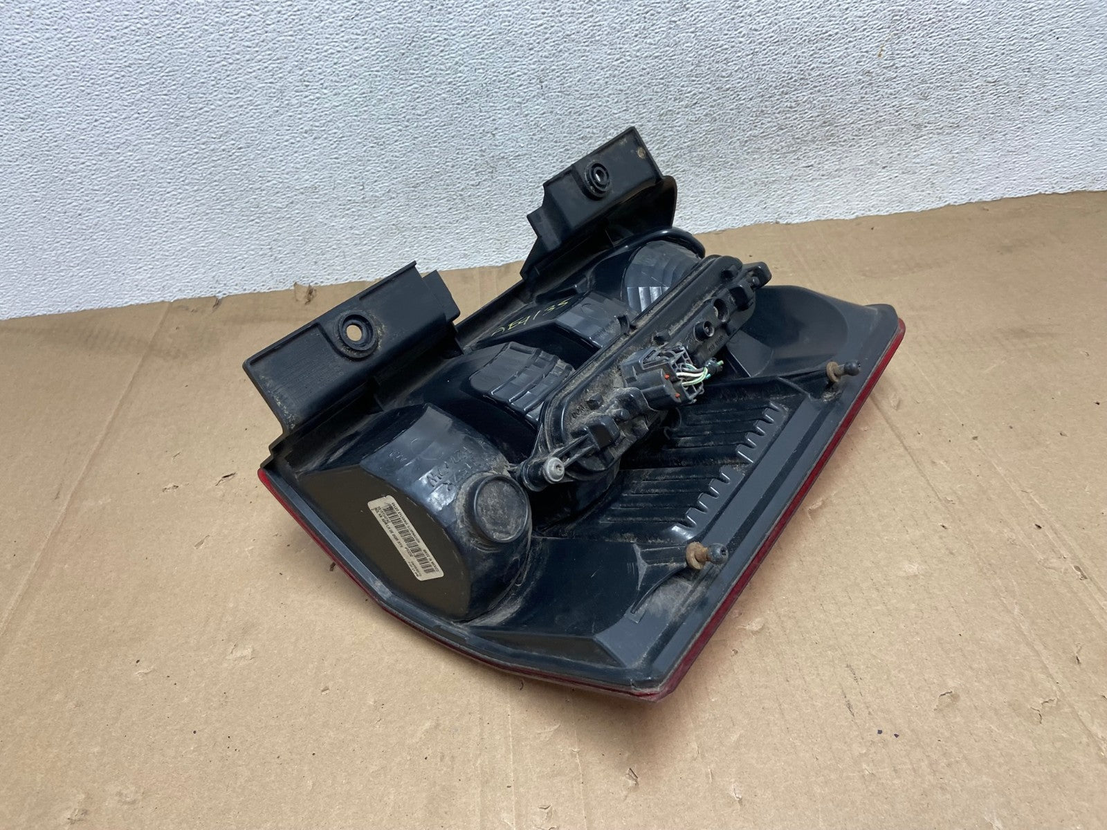 2008 to 2012 Jeep Liberty Left Driver Side Lh Tail Light AE9135 LK5