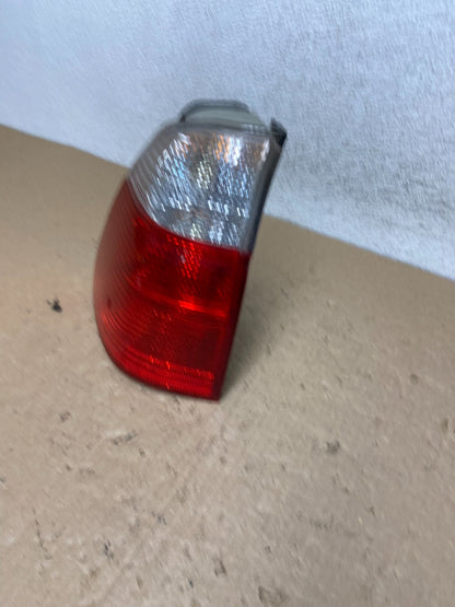 2004 2005 2006 BMW E53 X5 Left Driver Lh Side Tail Light AF7955 GD1