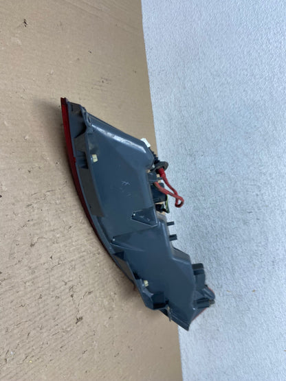 2006 to 2007 Nissan Murano Right Passenger Rh Side Tail Light AE9818 LK5