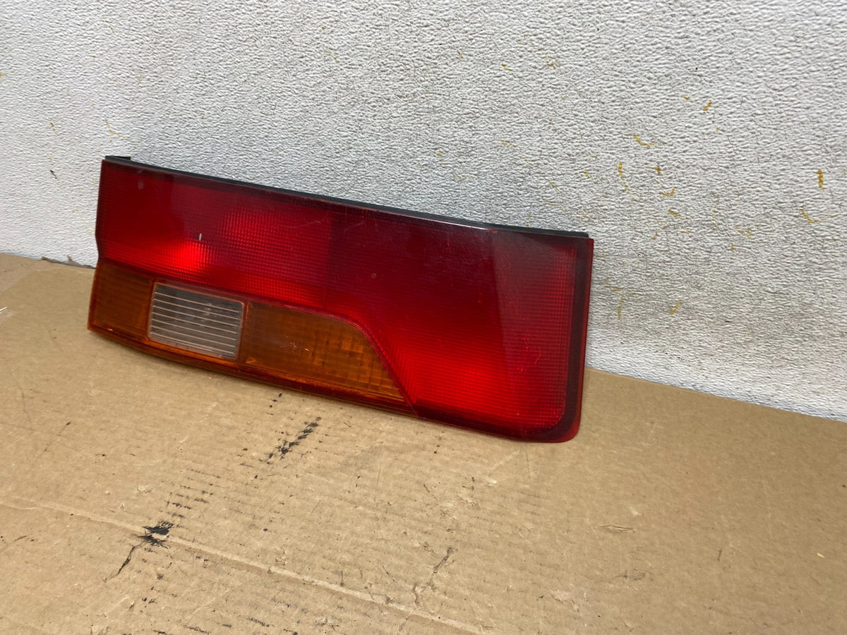 1999 2000 2001 Honda Odyssey Left Driver LH Tail Light Inner AH8099 DW2