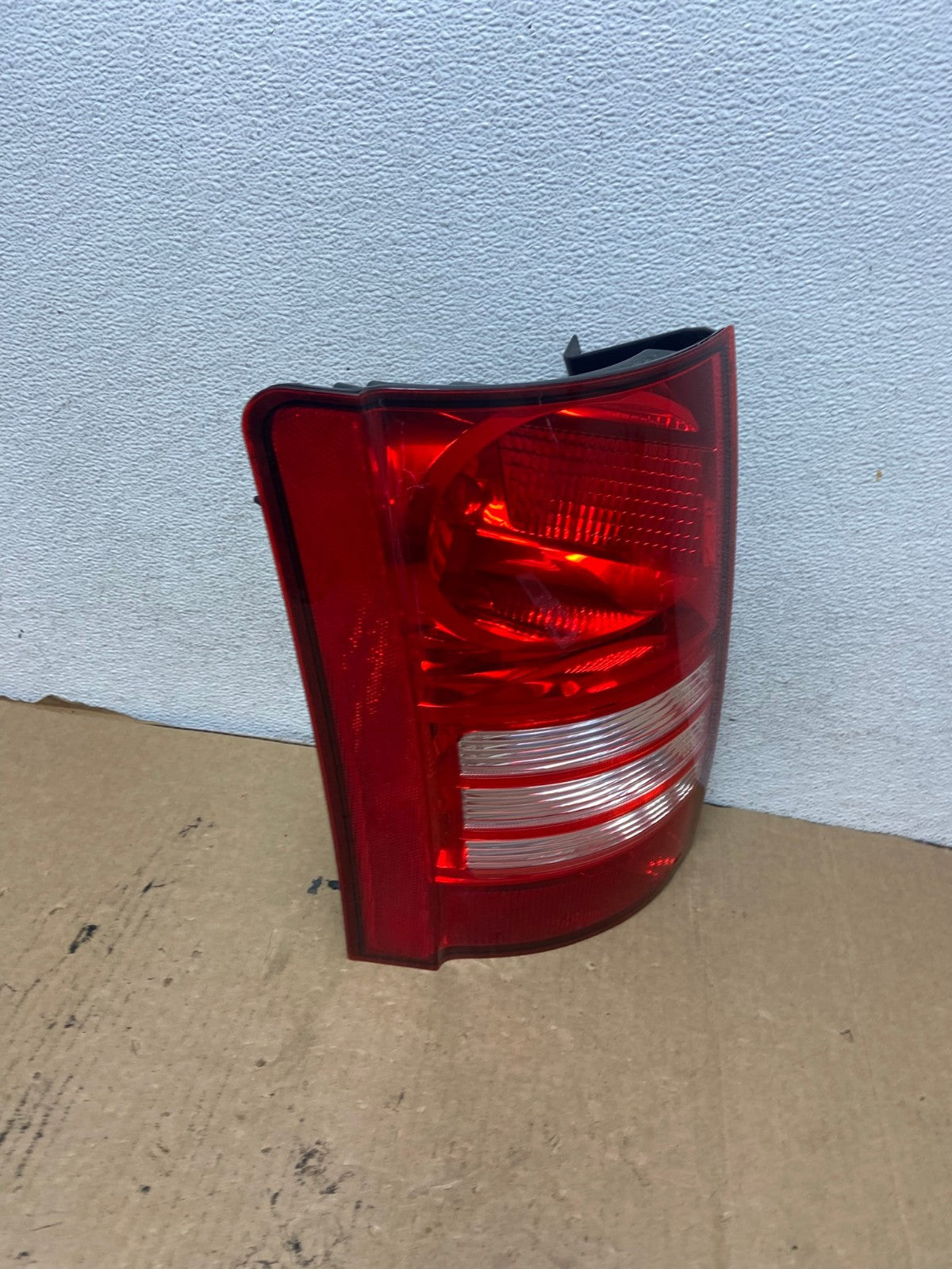 2008-2010 Chrysler Town and Country Left Driver Tail Light AG2088 LK2