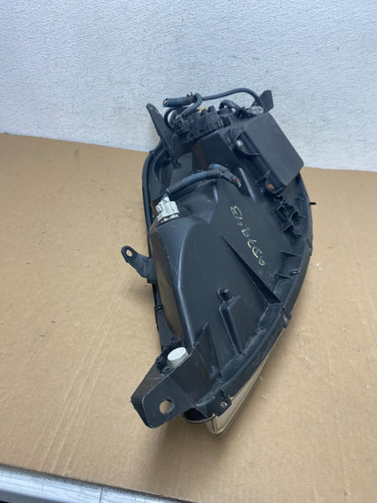 2006 to 2010 Toyota Sienna Right Passenger Rh Side Headlight Xenon AD7943 DW8