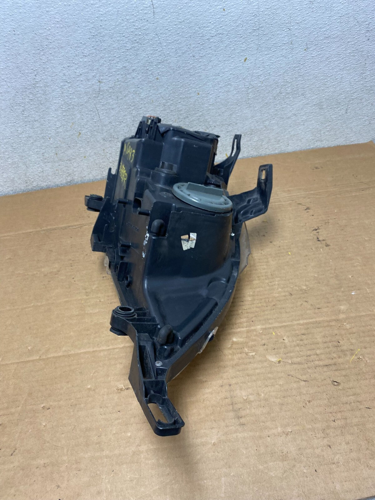 2002 - 2005 Mercedes ML ML350 ML500 Left Driver LH Halogen Headlight M6983 DW10