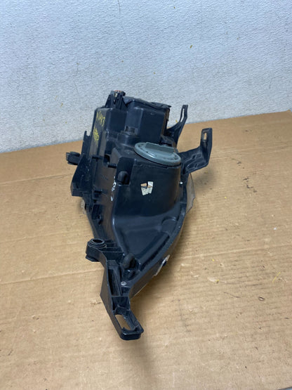 2002 - 2005 Mercedes ML ML350 ML500 Left Driver LH Halogen Headlight M6983 DW10