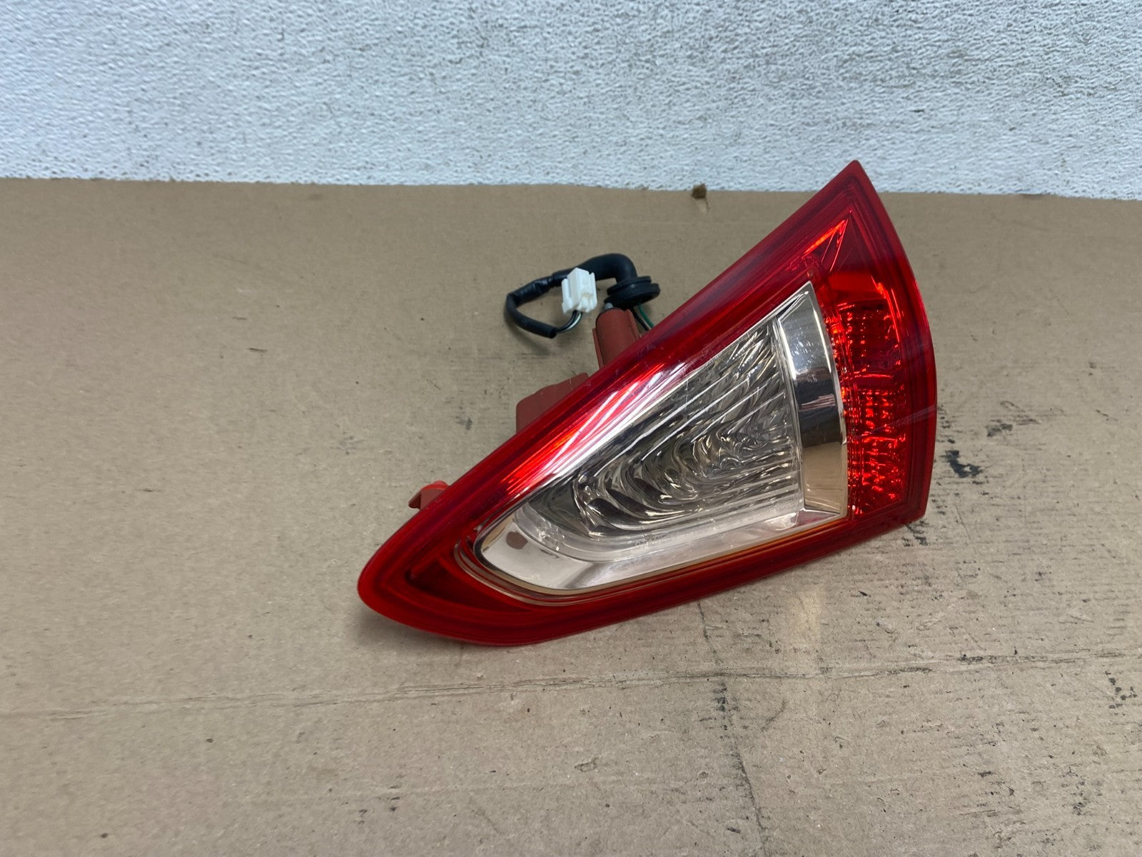 2008-2012 Infiniti Ex35 Right Passenger Tail Light Inner AF4607 DW2