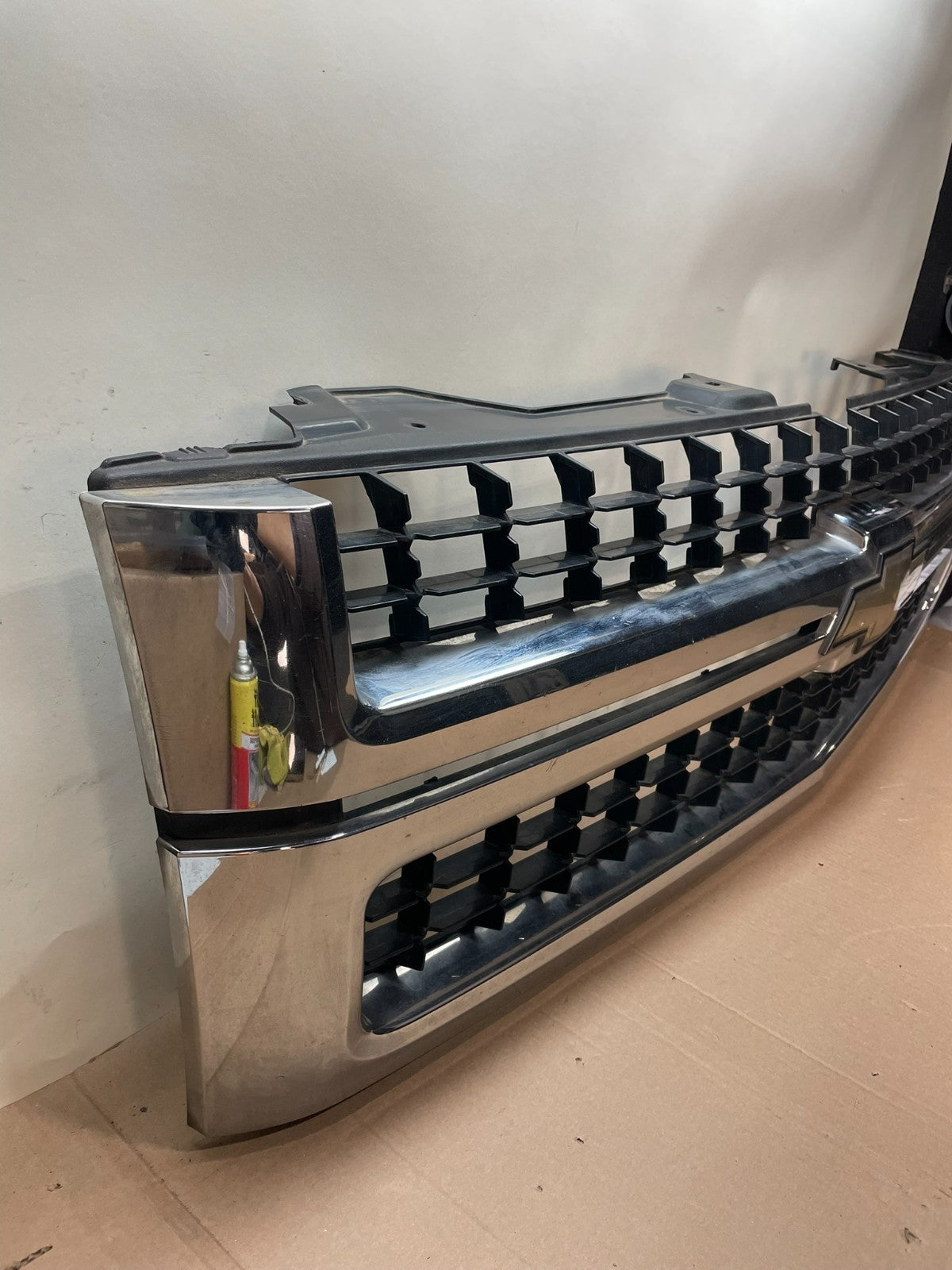 2007 to 2010 Chevrolet Silverado 2500 3500 Front Chrome Grille Grill AI8661 DG2