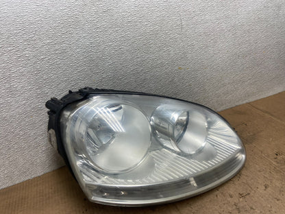 2005 to 2010 Volkswagen Jetta Right Passenger RH Side Headlight Halogen AA69102