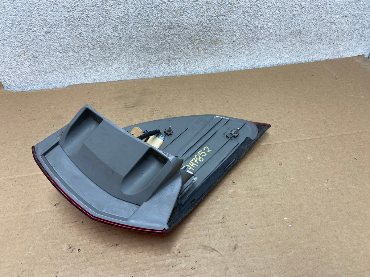 2006 - 2010 Toyota Sienna Right Passenger Side Tail Light AH7852 LK4