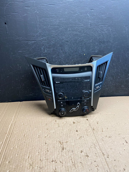 2011 - 2014 Hyundai Sonata Center Radio Climate Control Air Vent Bezel af6418 DG0
