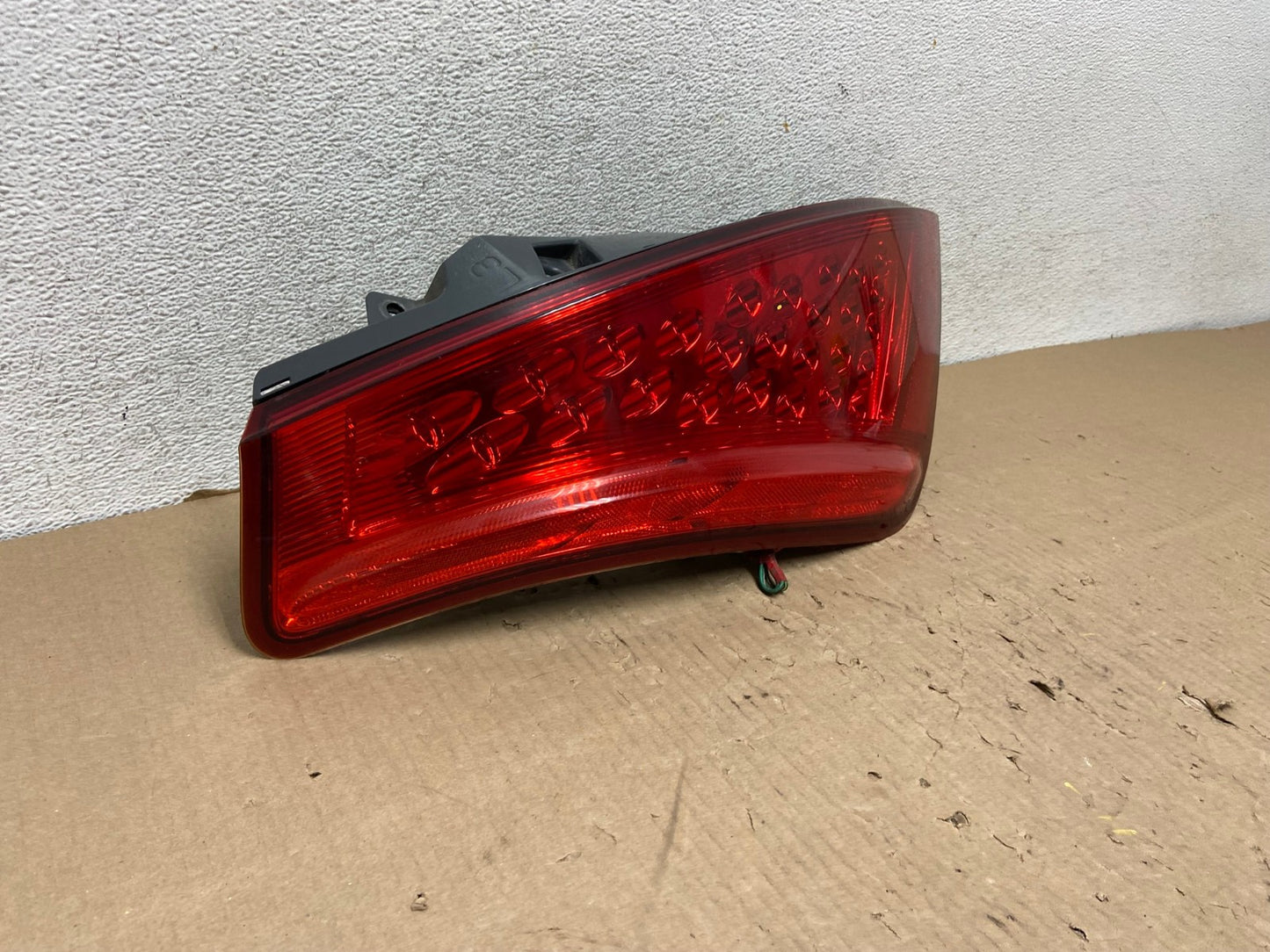 2006 2007 Nissan Murano Left Driver LH Side Tail Light AG8051 LK1