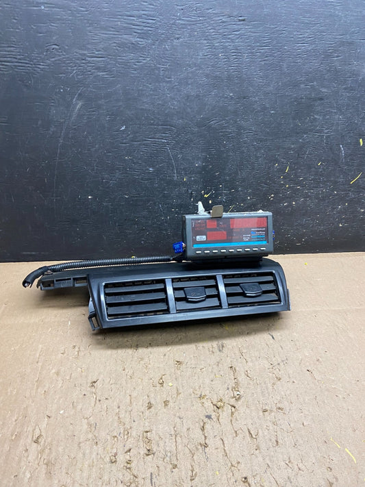 2012 2013 2014 Toyota Prius V Center Dash A/C Air Vents With Trim T6385 PS0