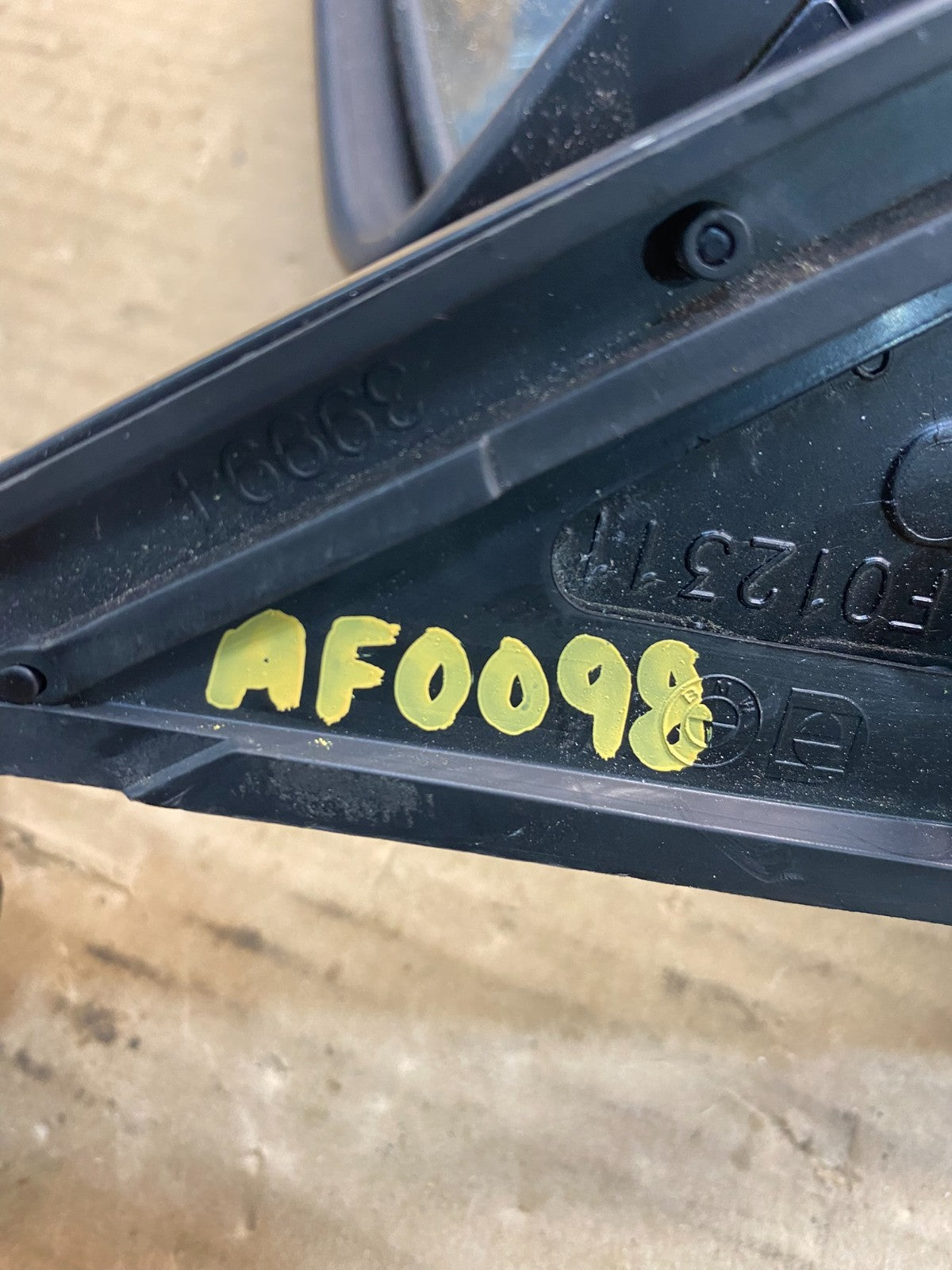 2004 - 2006 BMW 5-Series 525i 530i Right Passenger RH Door View Mirror AF0098 DW12