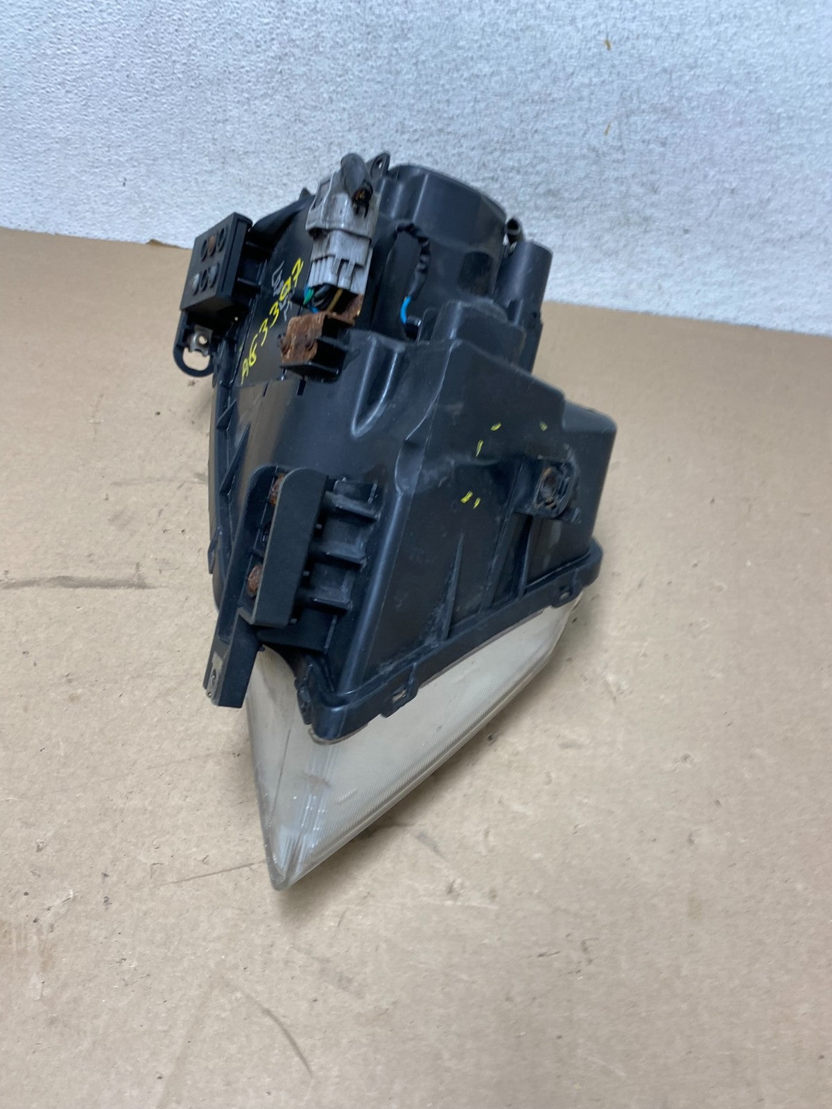 2008 - 2014 Subaru Tribeca Left Driver LH Side Halogen Headlight AG3397 DW8