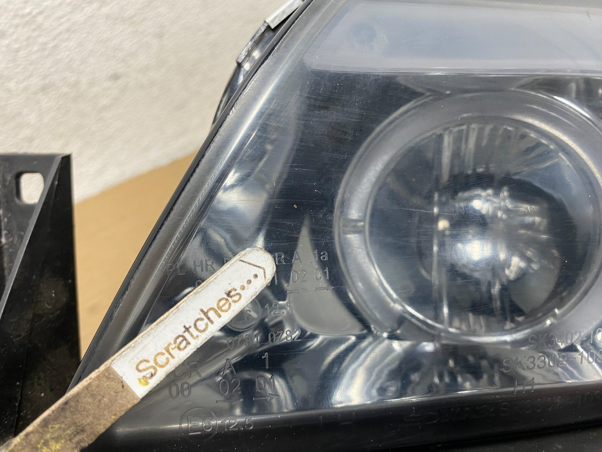2006 to 2008 BMW 3-Series Sedan E90 Left+Right Set Side LED Headlights AH2482 DG4