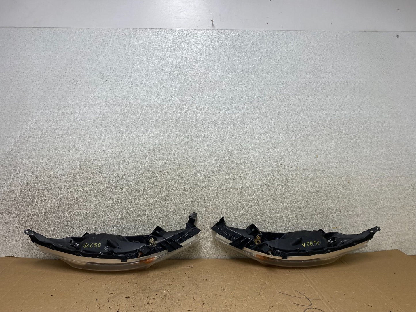 2011-2014 Nissan Juke Turn Signal Headlights Left+Right Halogen OEM V0680 DW11