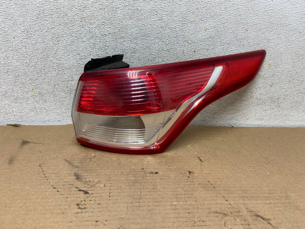 2013 to 2016 Ford Escape Right Passenger RH Side Tail Light AH4236 LK0